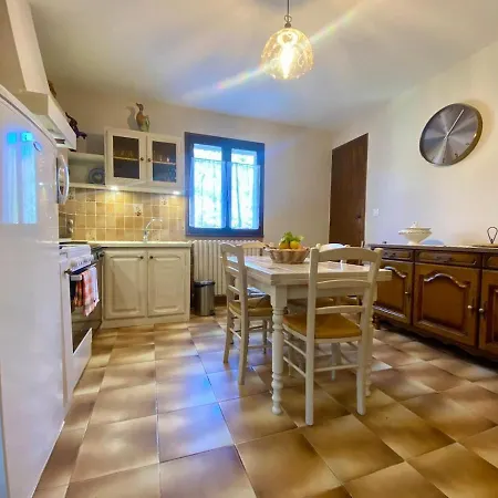 Hébergement de vacances Maison Familiale De Charme Calme Proche Sisteron
