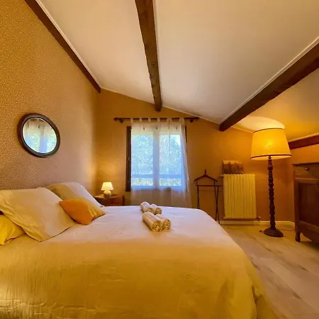 Maison Familiale De Charme Calme Proche Sisteron Vakantiehuis
