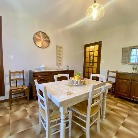 Maison Familiale De Charme Calme Proche Sisteron Hébergement de vacances *
